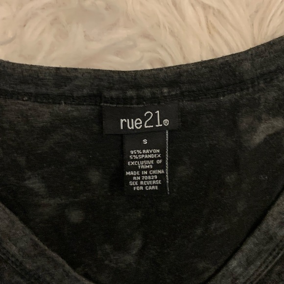 bleached gray tshirt vneck - Picture 2 of 2